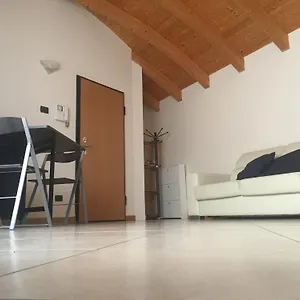 https://jomary-apartment.italymilanhotels.net